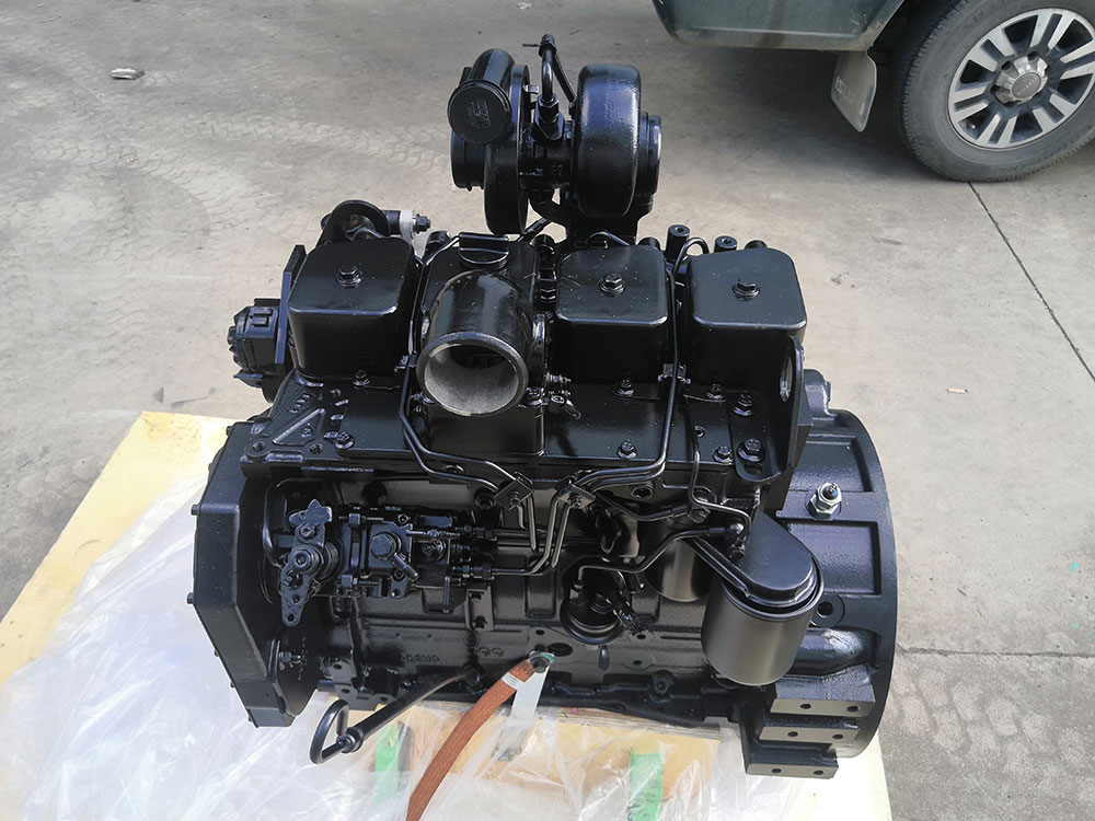 Cummins B3.9 engine