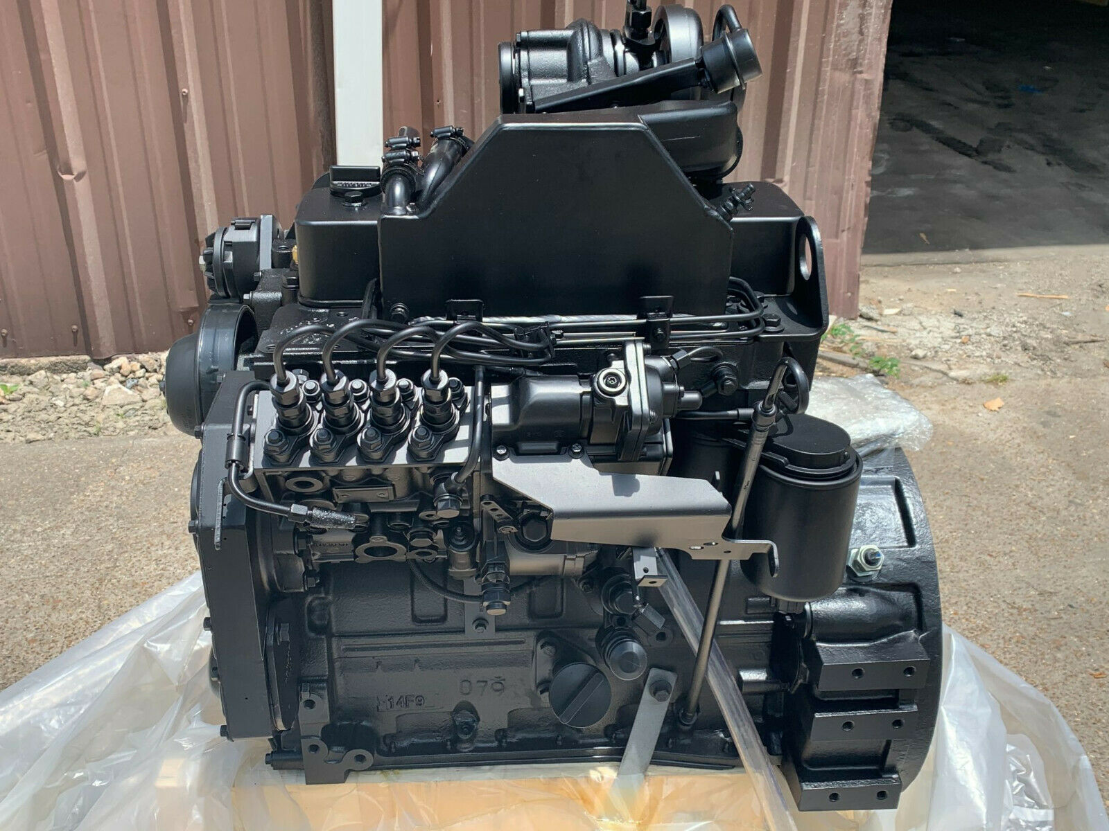 Cummins B3.9 engine