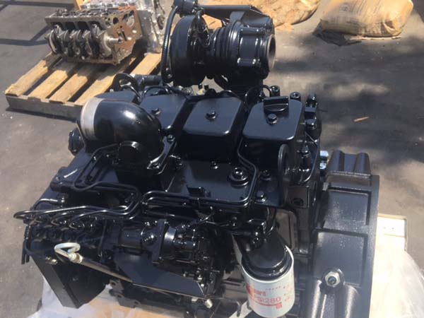 Cummins B3.9 engine