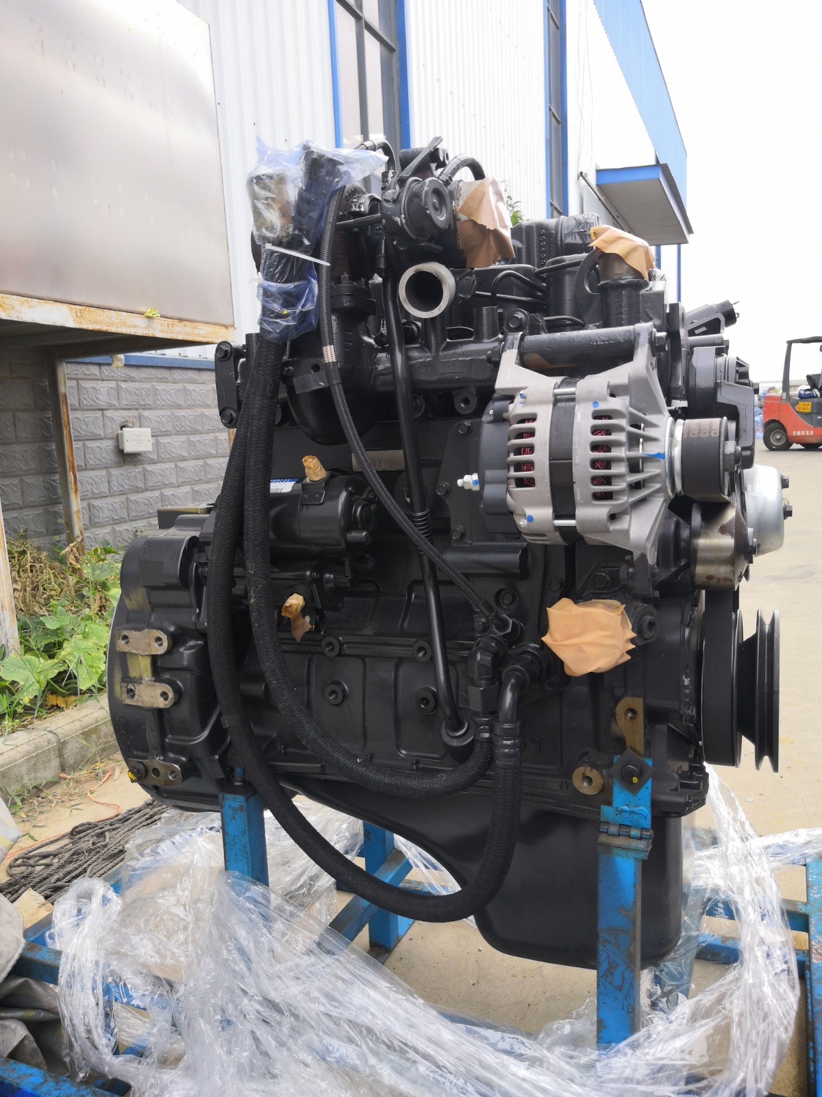 Cummins B3.9 engine