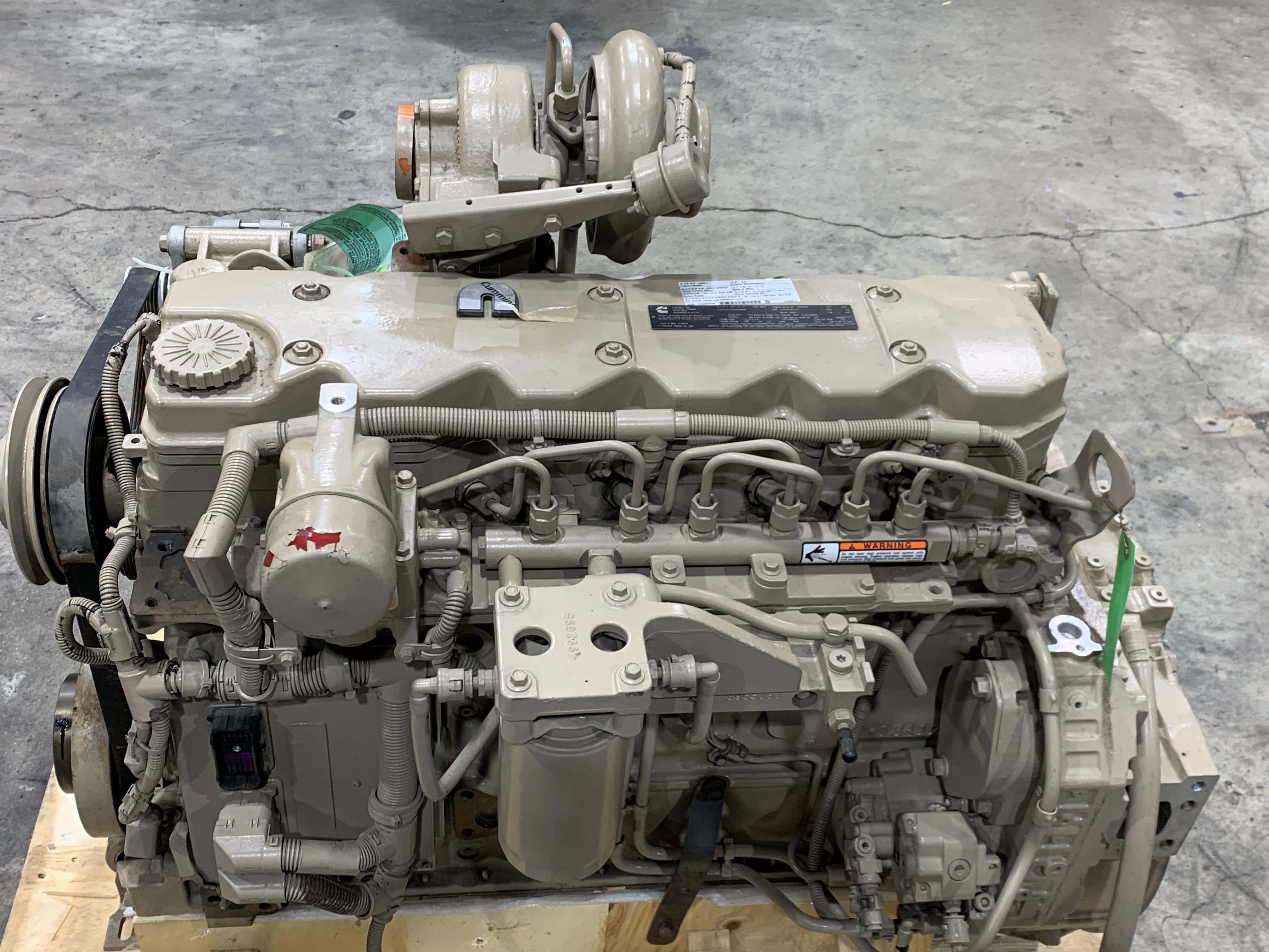 Komatsu SAA6D107E-1 engine