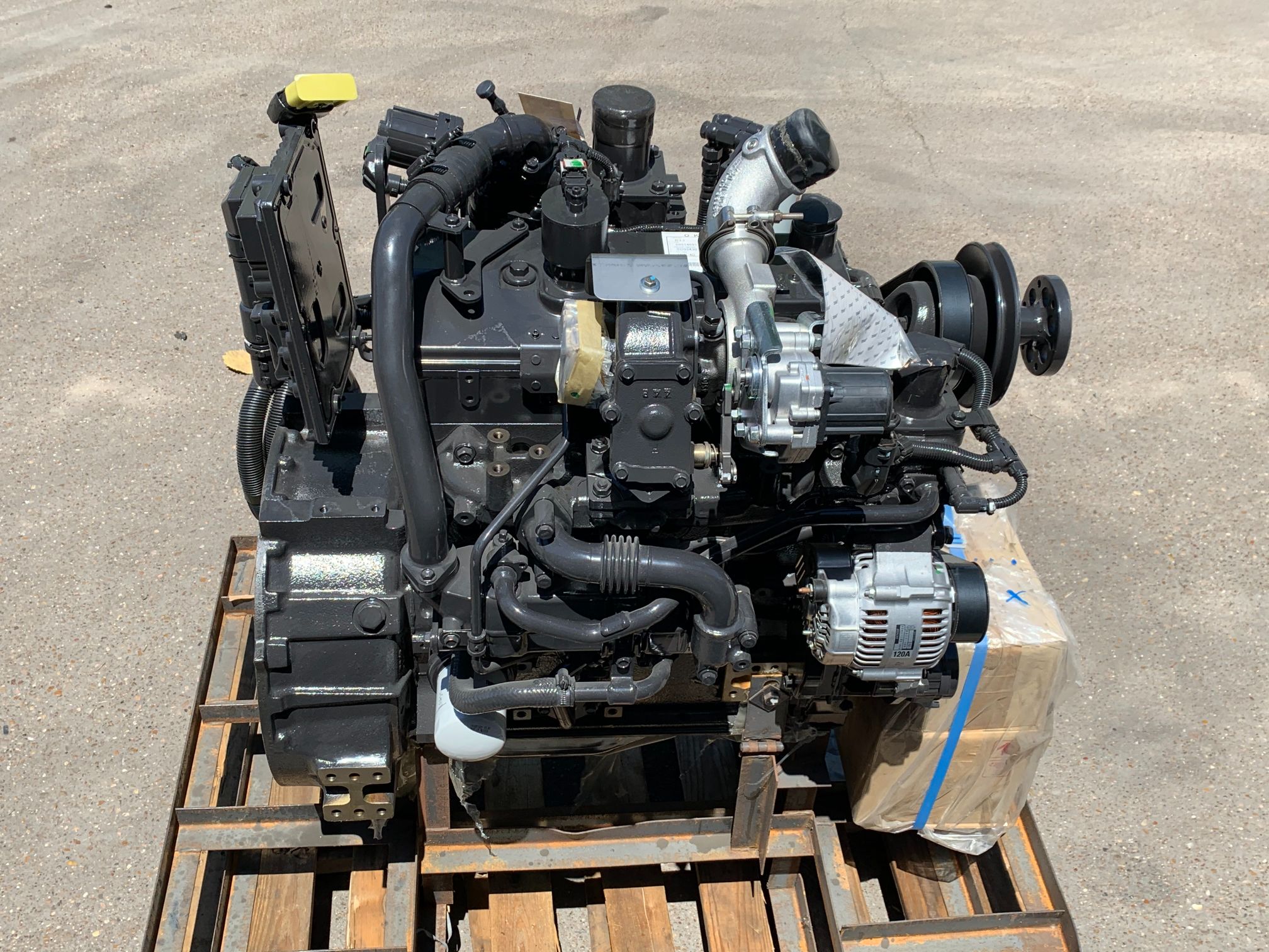 Komatsu SAA4D95LE-6 engine 