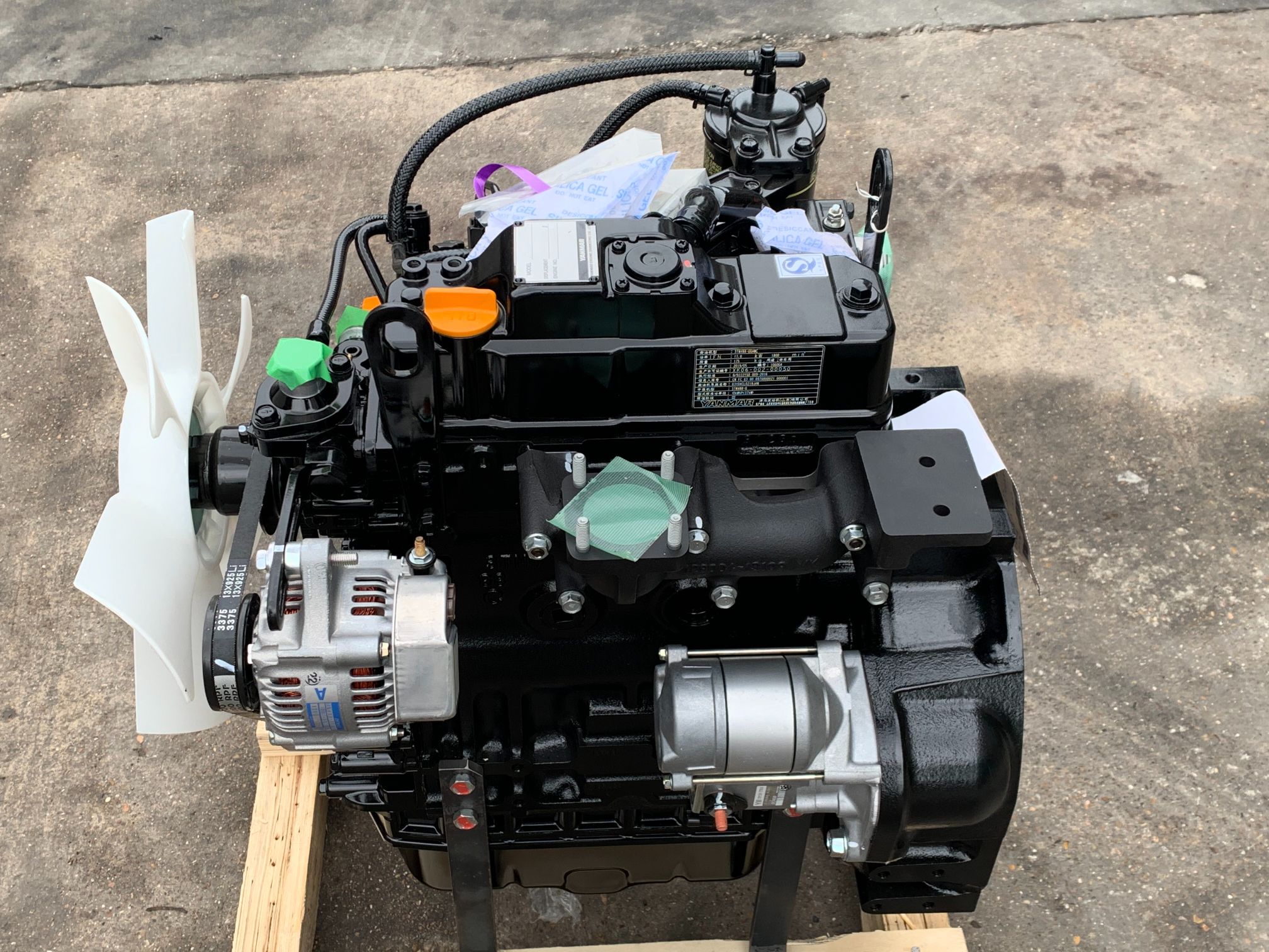 Komatsu 3D88 engine