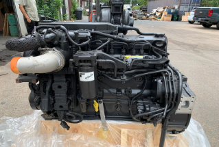 Cummins QSB 6.7 engine
