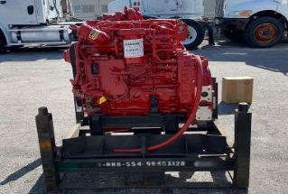 Komatsu SAA4D107E engine