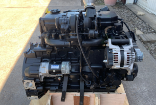 Komatsu SAA4D107E engine