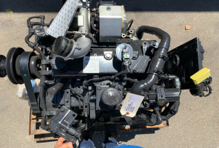 Komatsu SAA4D95LE-5 engine