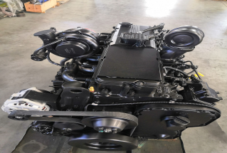 Cummins QSL9 engine