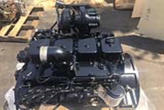 Komatsu SAA4D102E engine